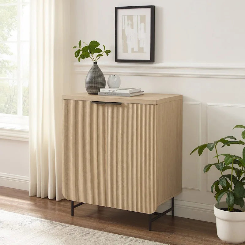 Console de rangement moderne scandinave à portes cannelées pour salon, chambre et bureau - chêne côtier