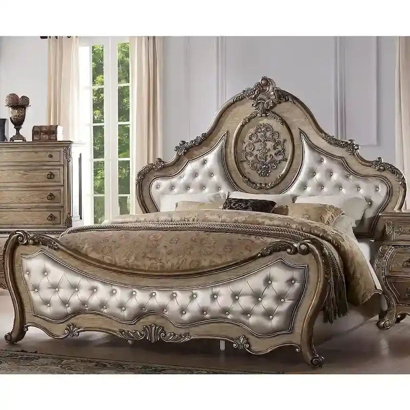 Bett aus Kunstleder mit Knopfsteppung in Vintage-Eichenoptik
